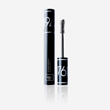 Mascara le noir absolu - 1944 Paris