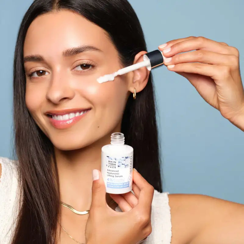 Sérum liftant à l'acide hyaluronique avancé